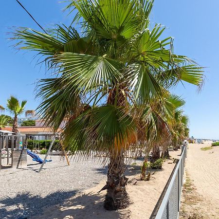 Malgrat De Mar Beachfront Village Kültér fotó